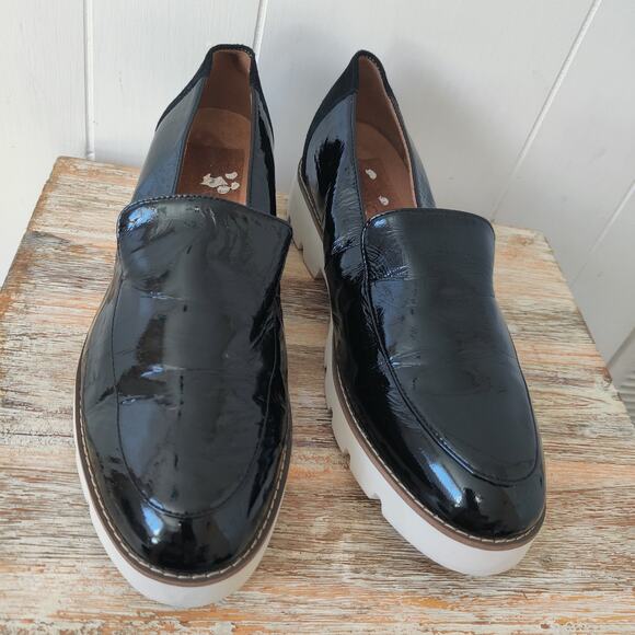 Vionic Black Patent Leather Loafers - Picture 5 of 9